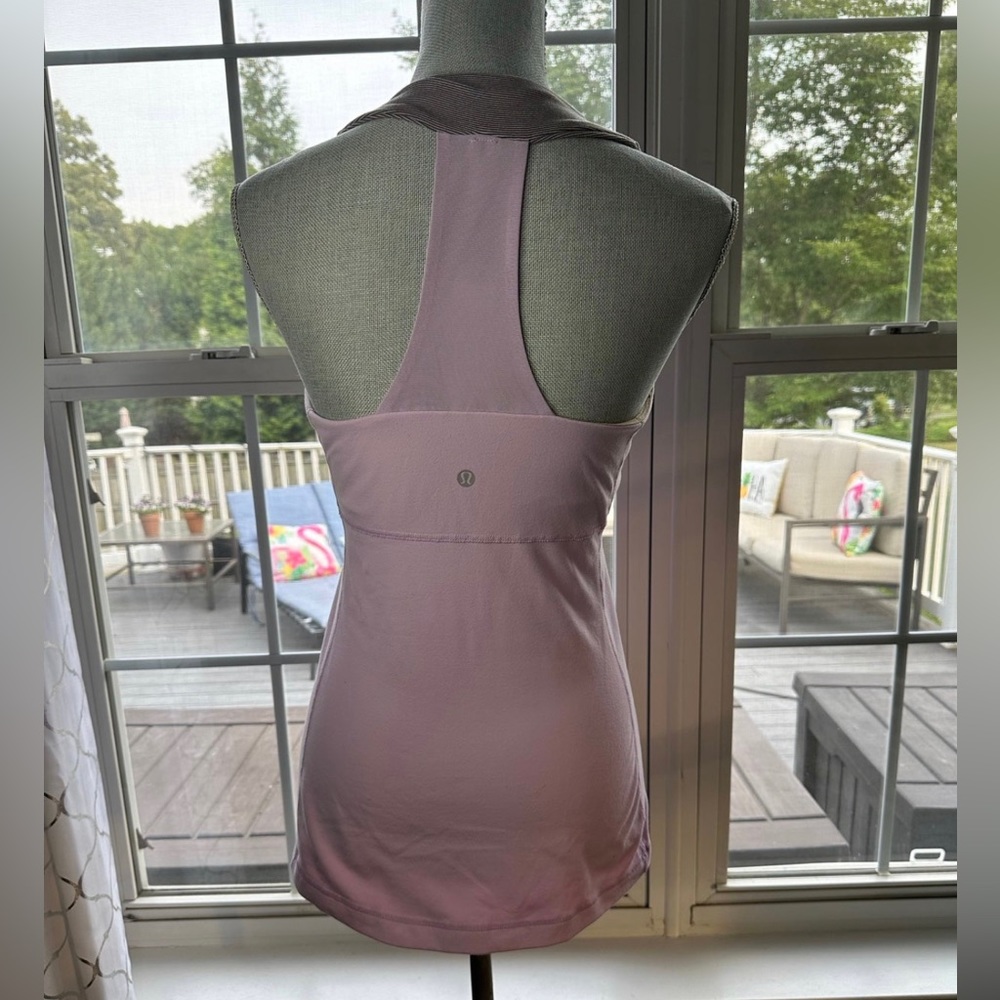 Lululemon light purple or lilac tank top size 8 - Picture 2 of 4